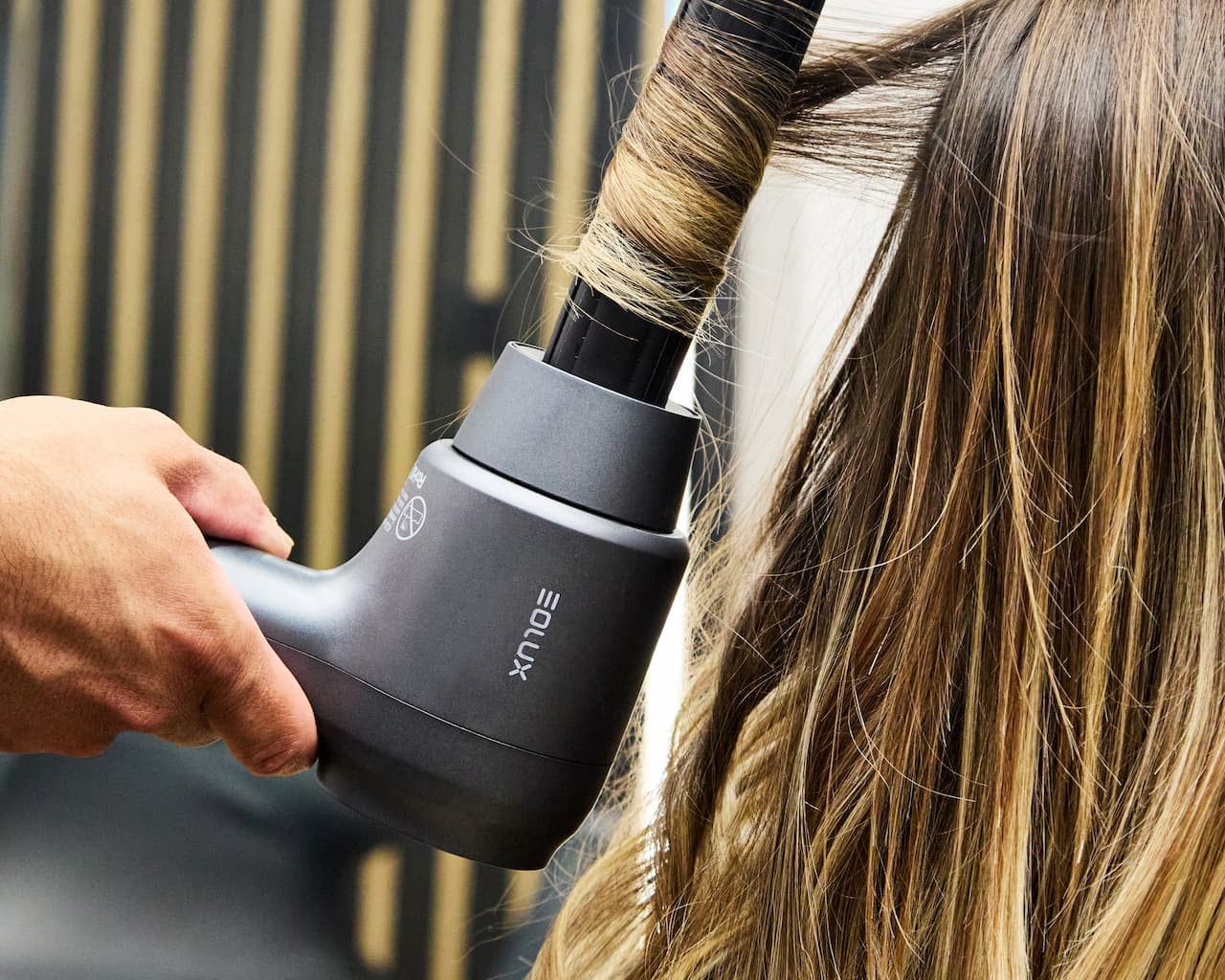 Como secar o cabelo com difusor