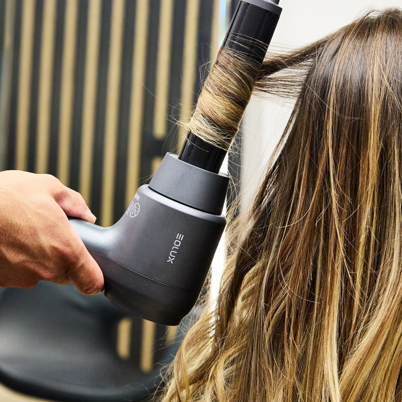 Como secar o cabelo com difusor